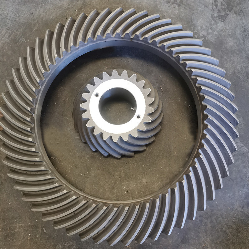 Số răng tùy chỉnh Bevel Gear với xử lý nhiệt bề mặt hoàn thiện và vật liệu thép carbon thấp
