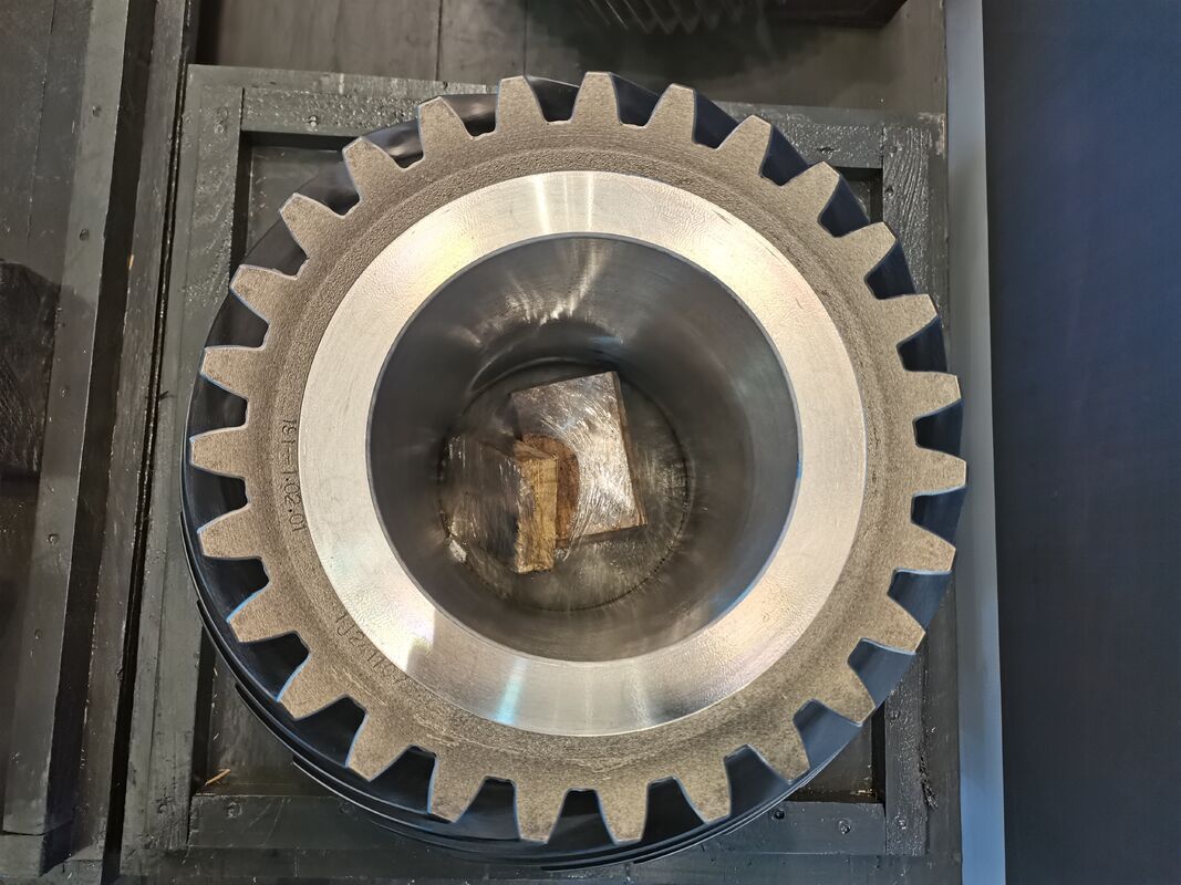 Bánh răng côn xoắn ốc chính xác cao với độ cứng HRC45-62 và số răng tùy chỉnh để truyền động êm ái