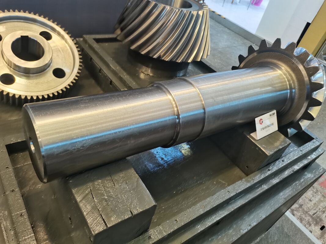 Đứng chắc 29 Spline Heavy Duty Hướng tay phải Spiral Bevel Gear Set cho máy móc công nghiệp