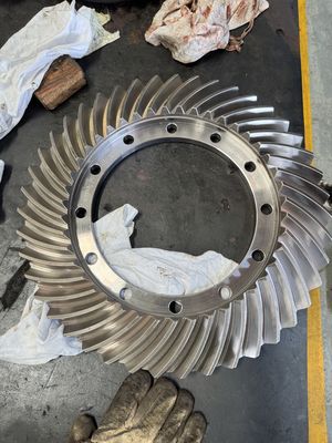 High Precision Spiral Bevel Gear cho máy nghiền máy giảm